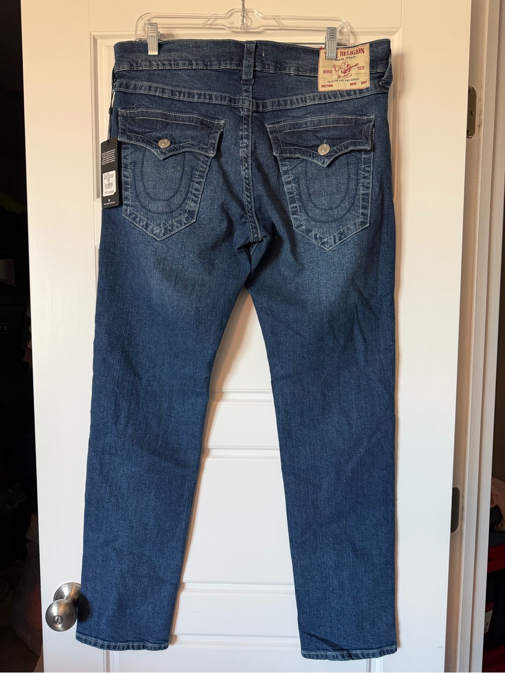 NETrue Religion Men’s Geno Relaxed Slim Denim Jeans